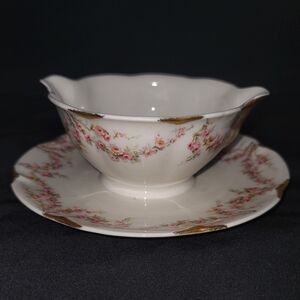 Theodore Haviland 'Varenne' Gravy Boat with Attached Under Plate